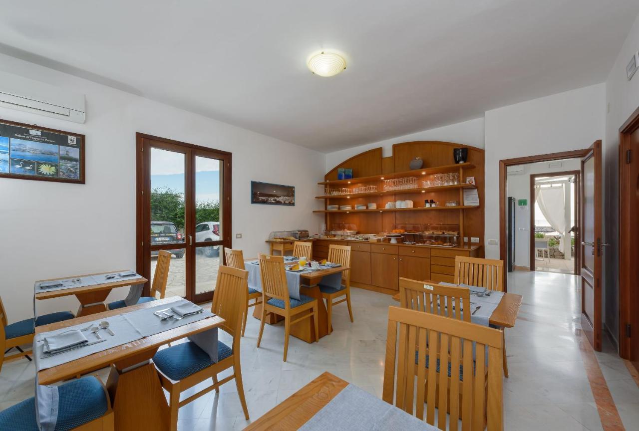Albergo Auralba ซานวิโต โลคาโป ภายนอก รูปภาพ